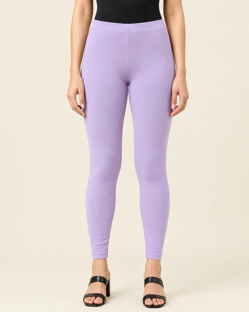 Sreeva lavender ankle length cotton leggings, light lilac purple, front view
